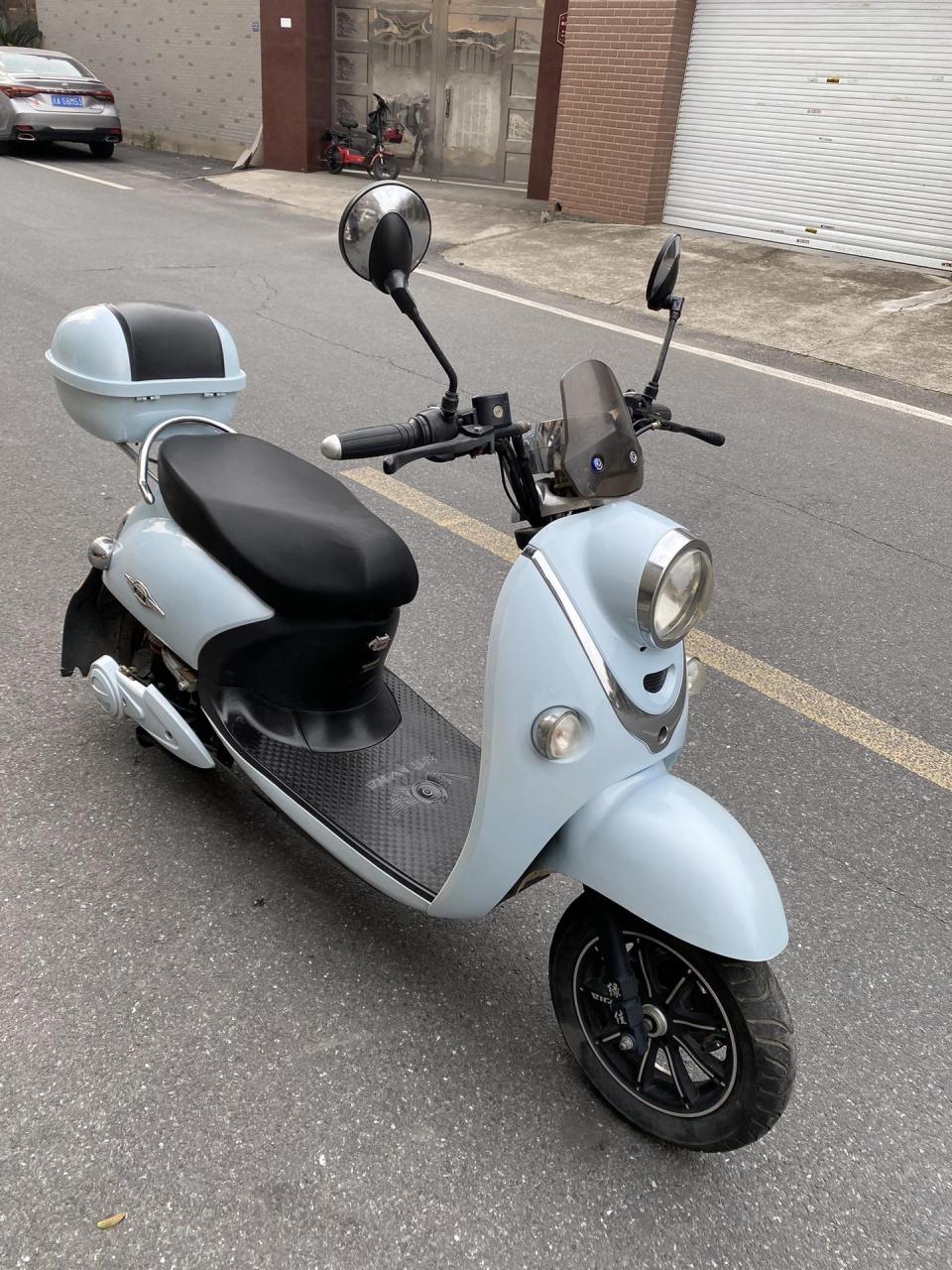 绿佳品牌电动车 60v20 全新天能石墨烯电池 续航四50公里 准新车一台