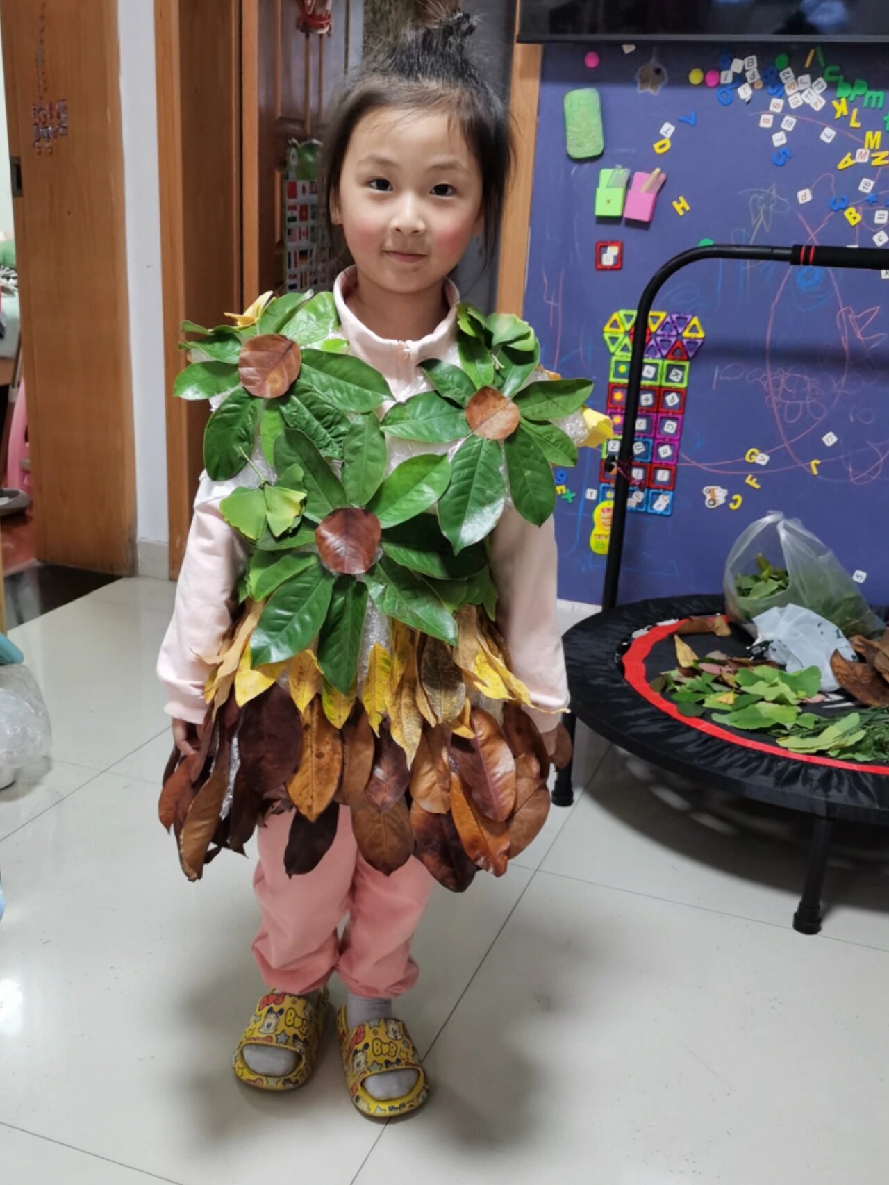 树叶服装秀的裙子来了