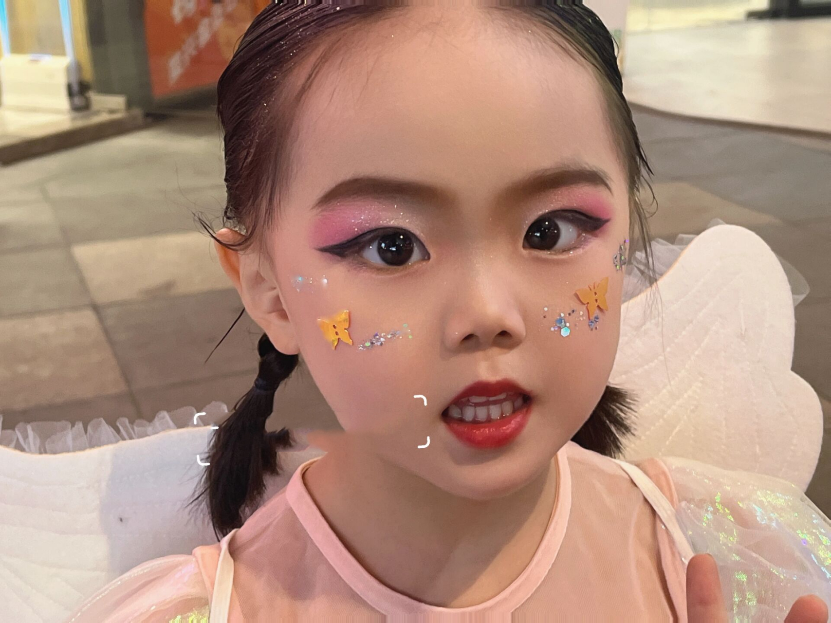 儿童舞台妆…可可爱爱 可爱闪亮舞台妆儿童舞台妆