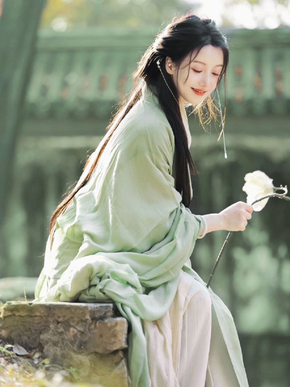 姜贞羽