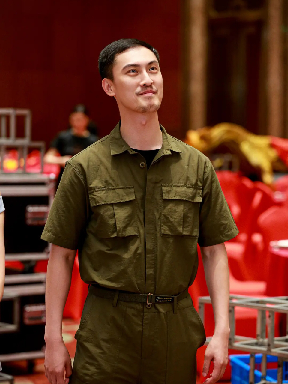 包贝尔和克拉拉新电影 包贝尔,克拉拉主演的喜剧片《大红包》在现实和