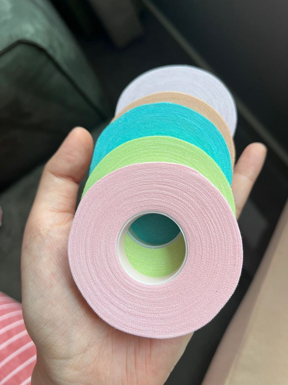 弹了二十年琴,我用过最好用的古筝胶带 这个胶布是10米大卷的很耐用