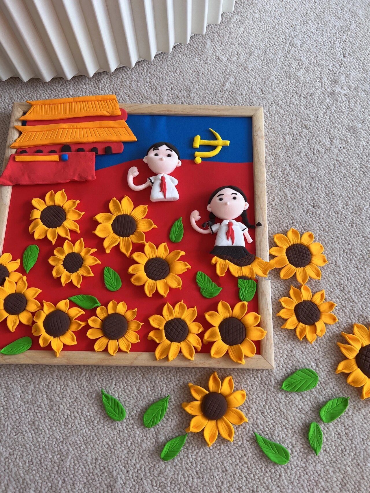 轻粘土作品 童心向党 喜迎二十大争做好队员