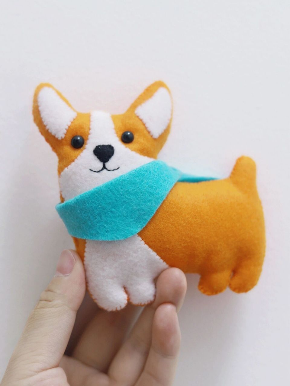 不织布玩偶|一只小柯基98 / 戴围脖的小柯基来喽^_^～ /今天整了