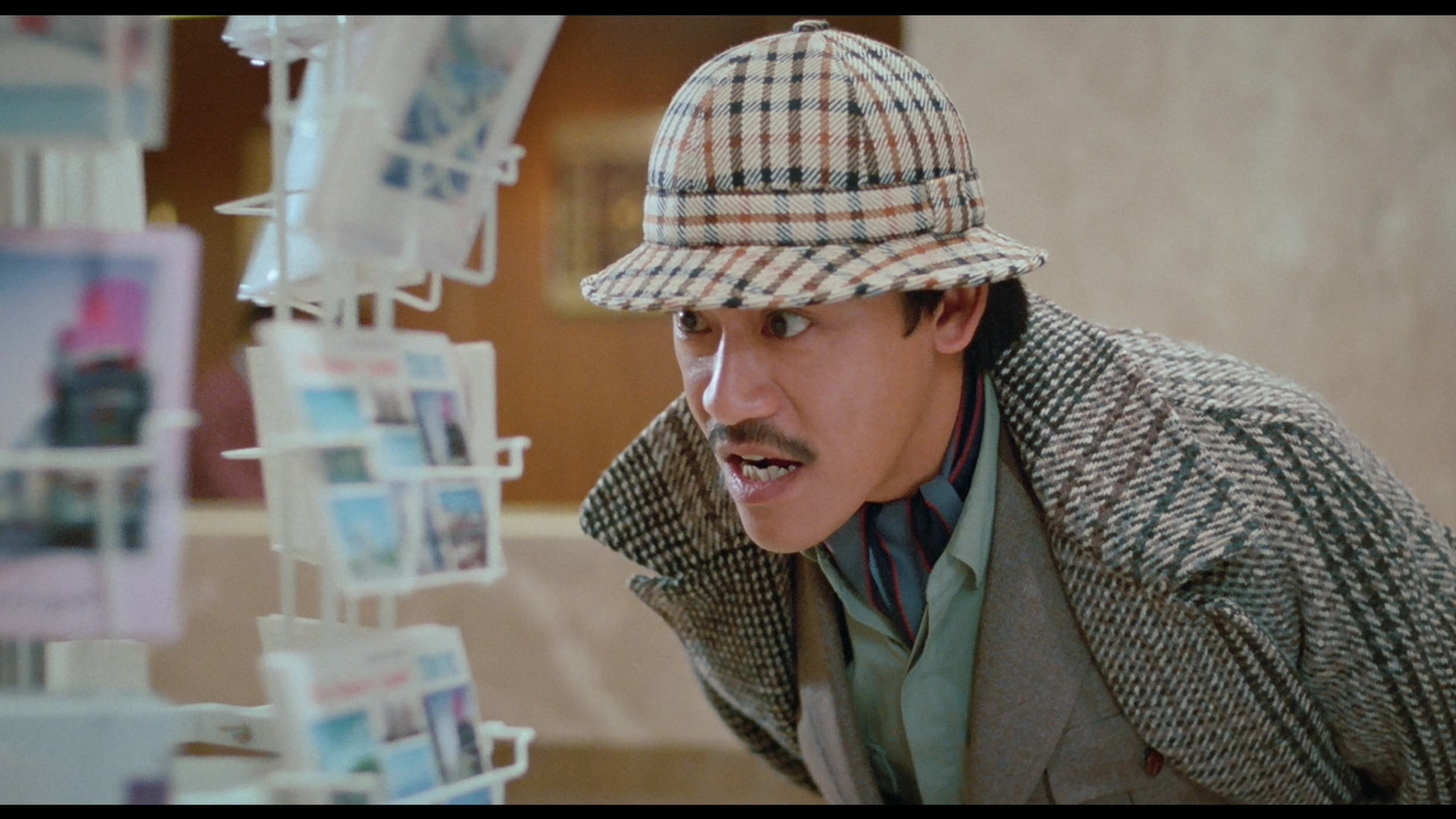 吴耀汉入行数十年,参演过上百部电影,两度提名香港电影金像奖最佳男