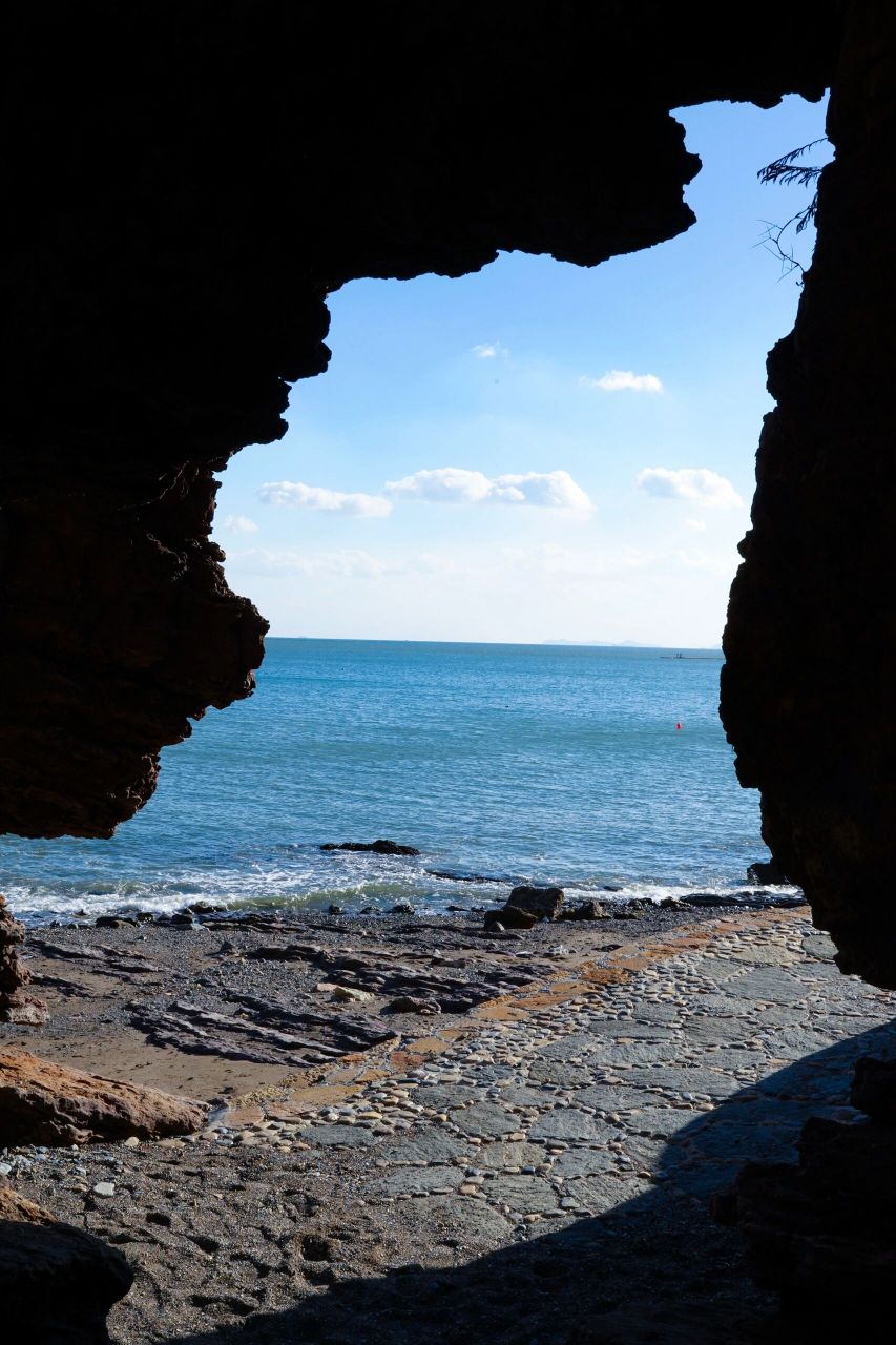 自驾直接导航:大连滨海国家地质公园,位于金石滩旅游度假区内