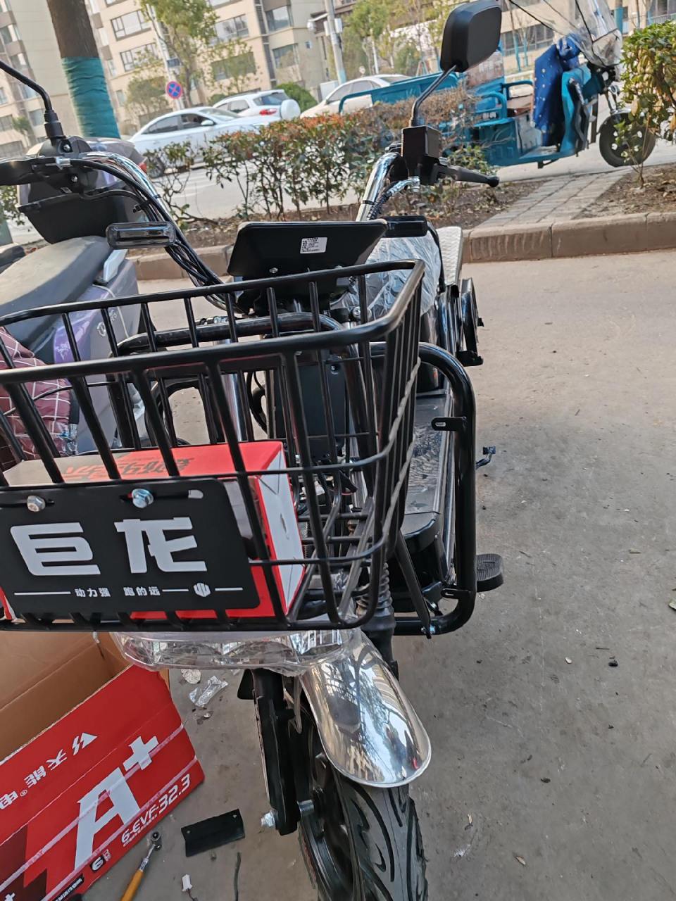 巨龙载重王装六块32跑的远,动力杠杠的,不挣钱也卖,要的就是士气