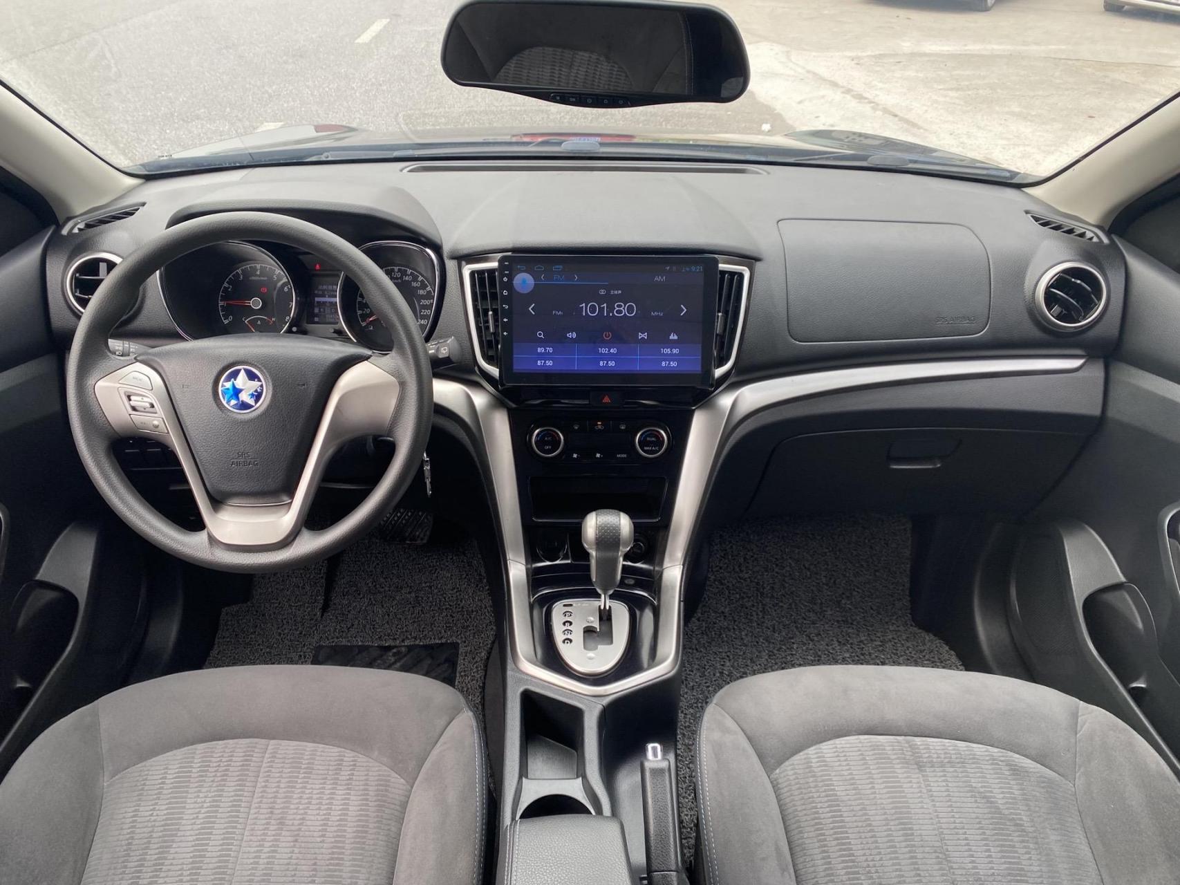 最新到店17年启辰t70,2.