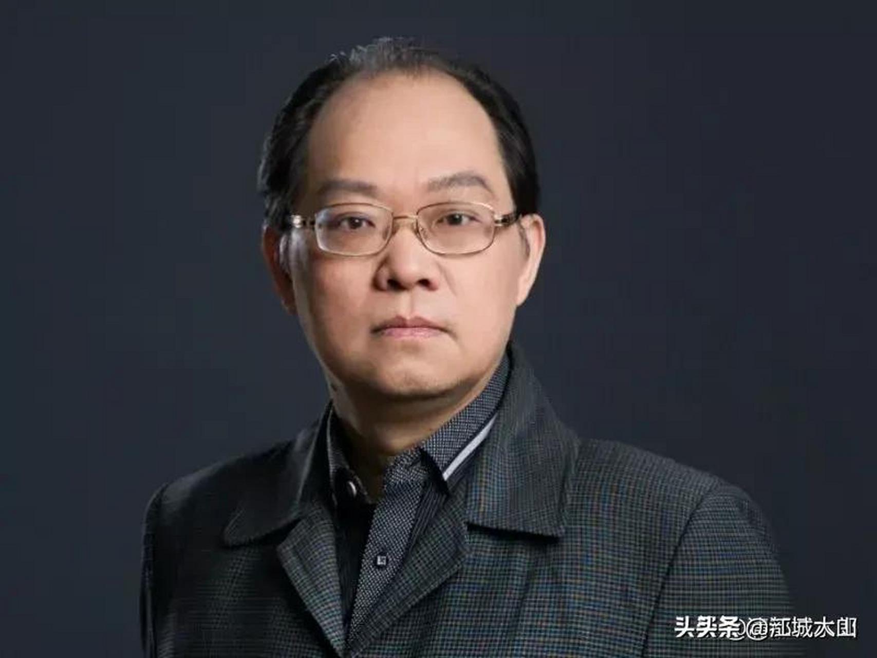京城老徐 对卢克文工作室 感觉如何?是不是觉得后生可畏?