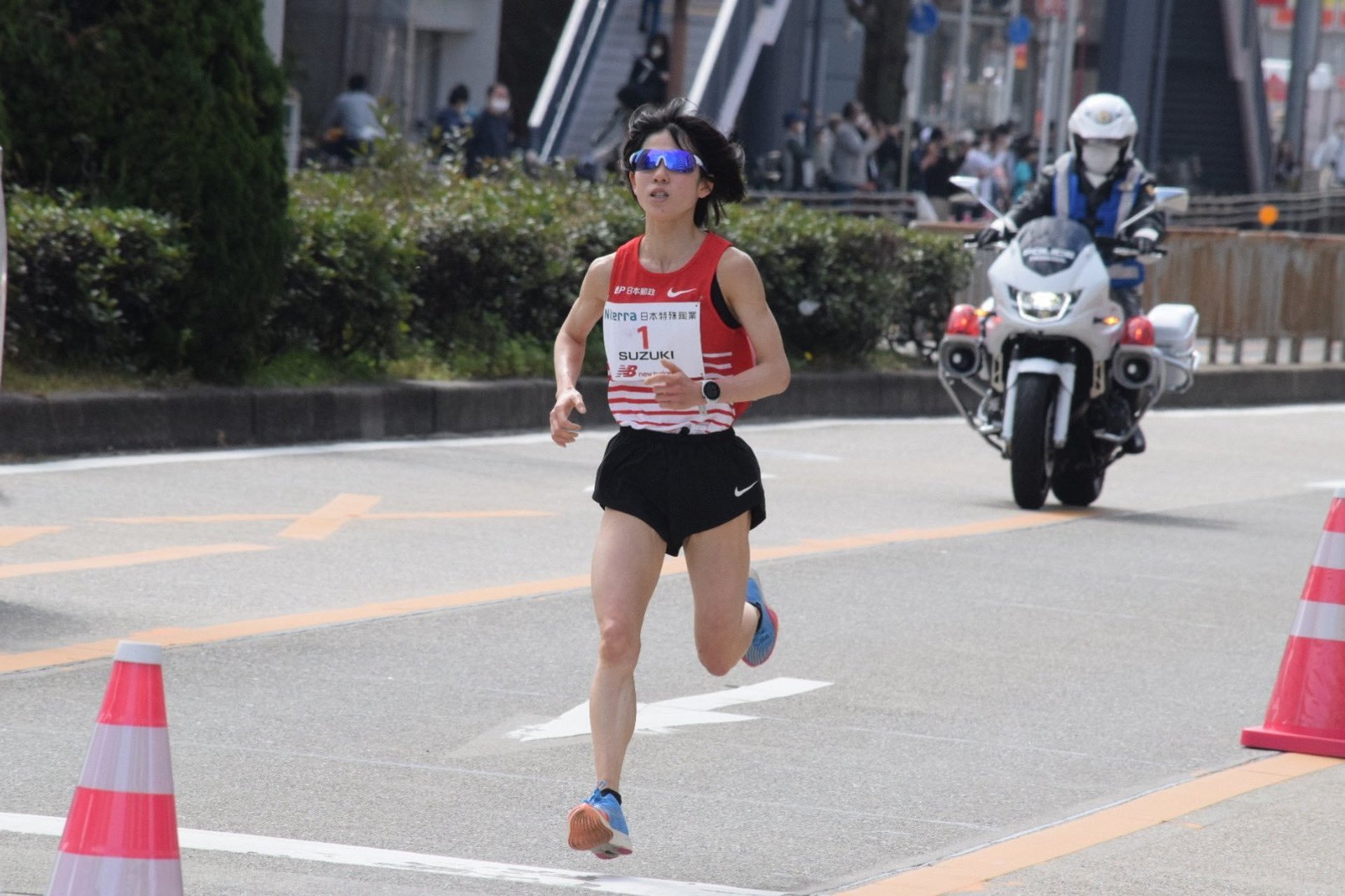 铃木亚由子,以2:21:52获得2023名古屋女子马拉松的亚军  #98跑陪你聊