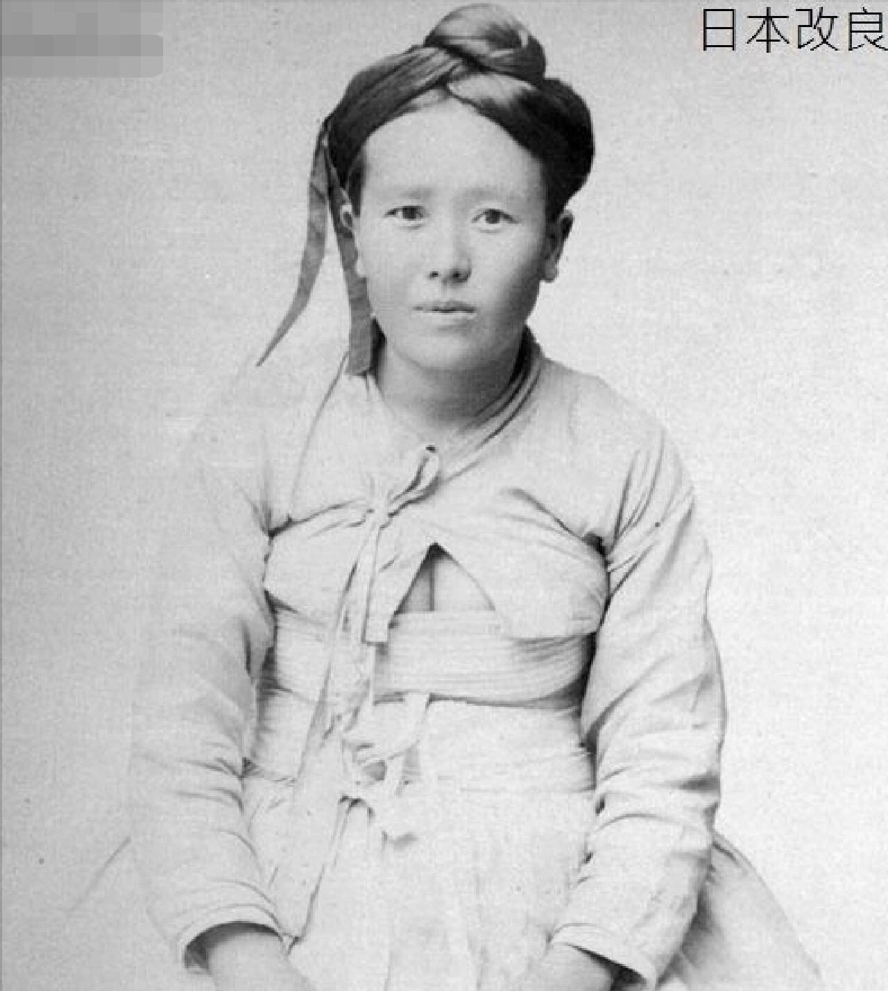 所谓的韩剧,尤其定位在古代的,首先,没啥历史,其次,想想那些韩国明星