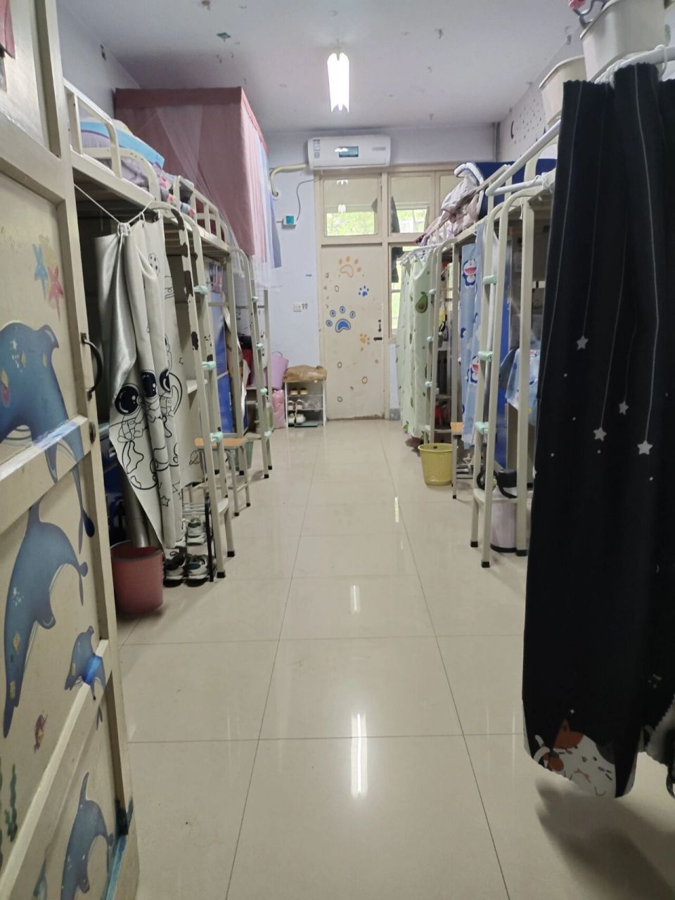 河师大宿舍 有宝子问我咱们河师大的宿舍 先说一下,我是商学院的,宿舍