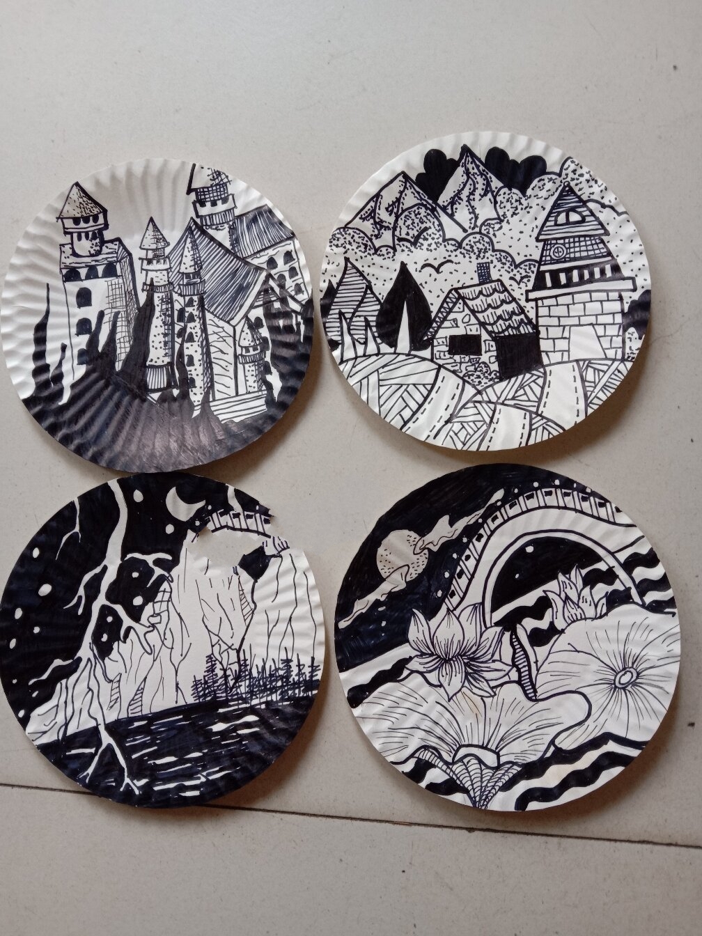 盘子黑白装饰画