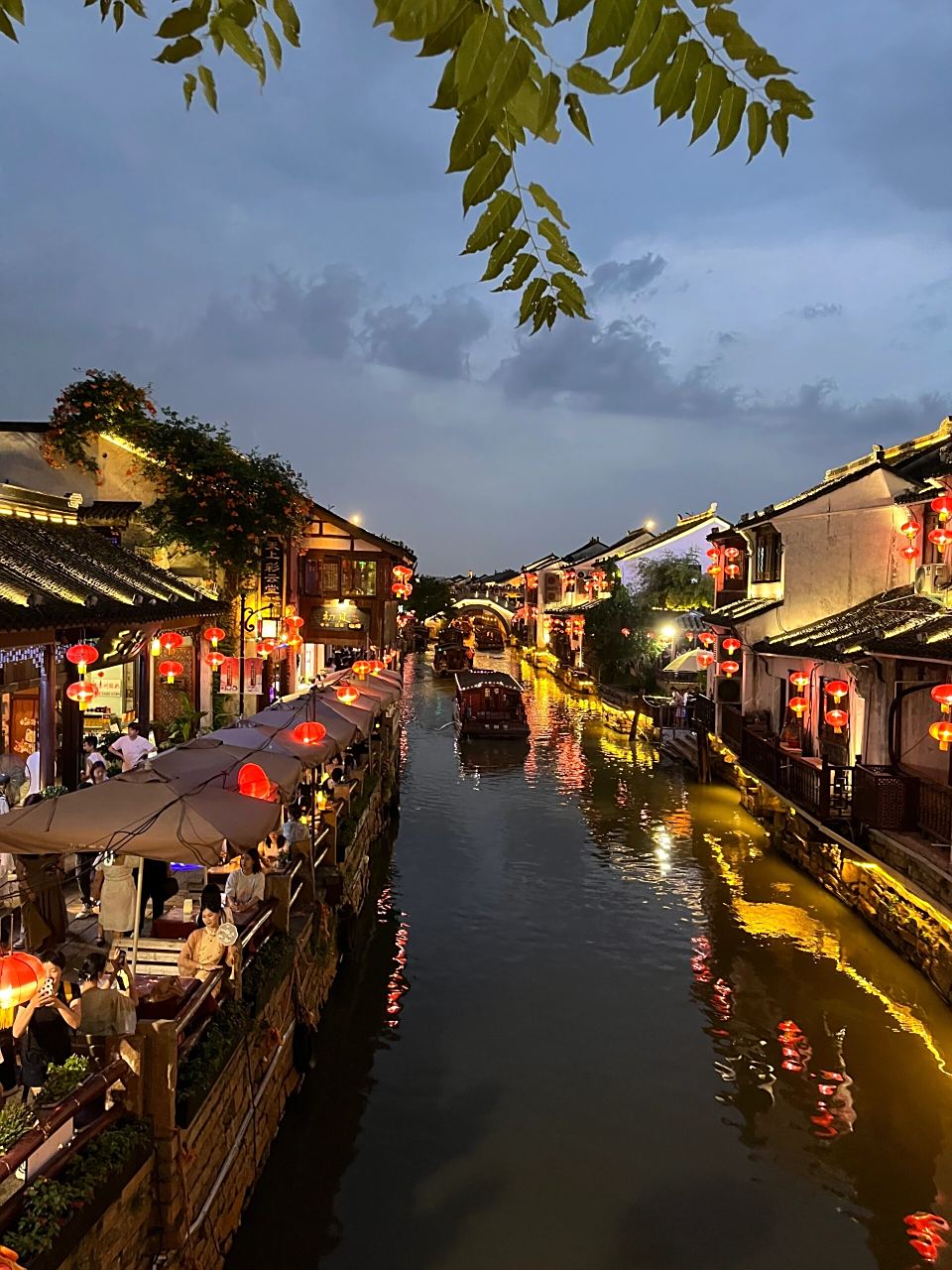 山塘街夜景 夜晚的山塘街,华丽变装,格外美丽.