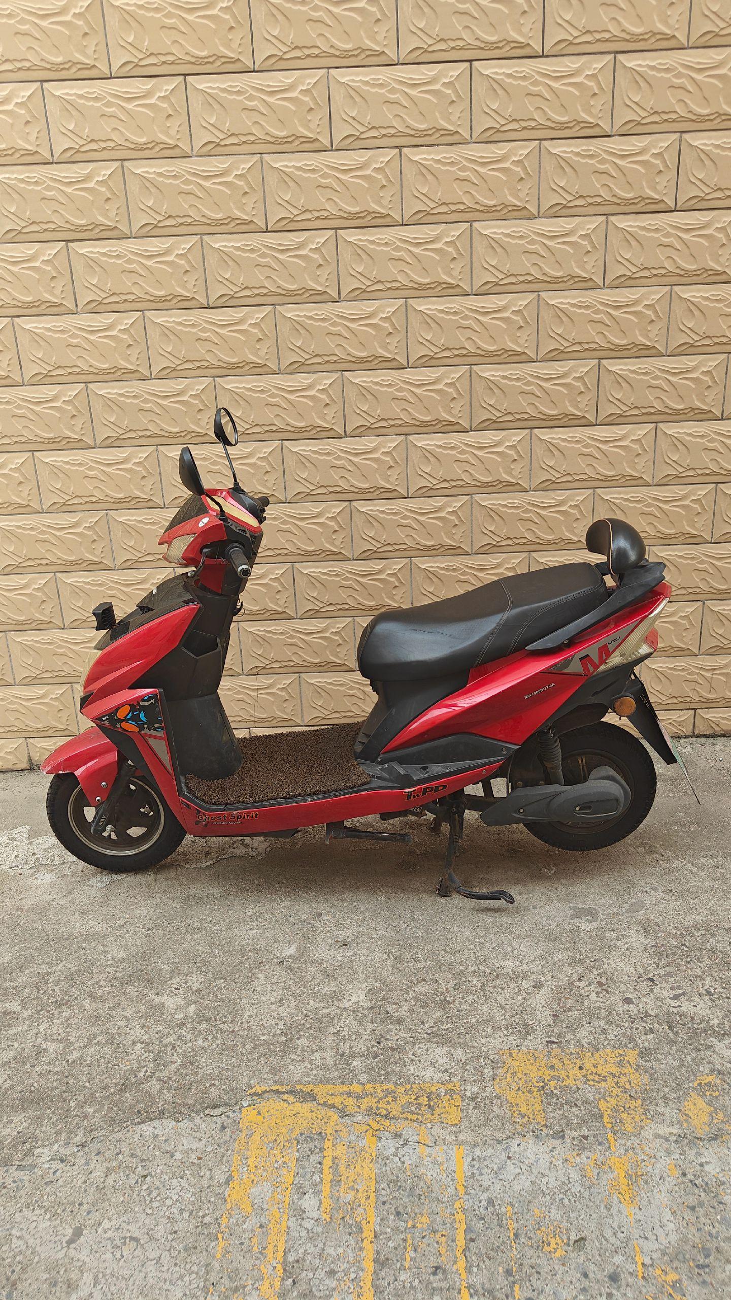 电动车,同事在单位上班骑的电动车,牌子是麦威,离职用不到了帮忙出售