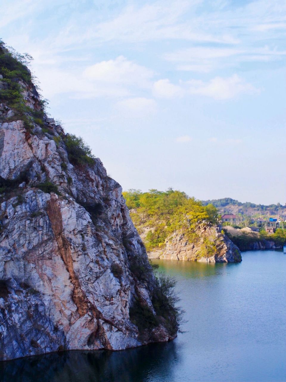 常州周边游·丹阳市七峰湖景区 七峰山翡翠湖,入眼便是一抹湛蓝,犹如