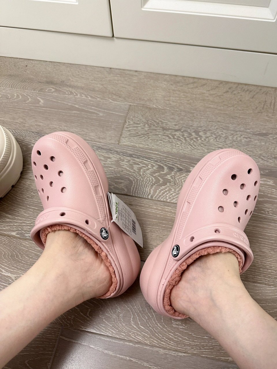 crocs洞洞鞋秋冬 选云朵还是雪屋 98 太纠结了我是35码的jio 雪屋买