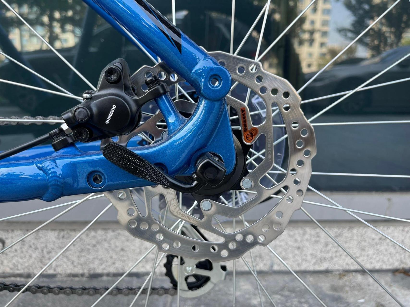 美利达big-nine大九15,美利达大九系列采用了29寸的轮径,铝合金车架