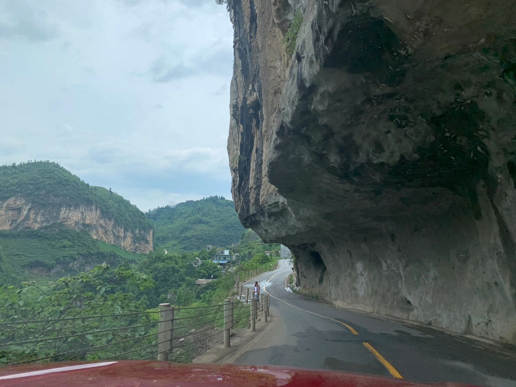 九洞十八河景区图片