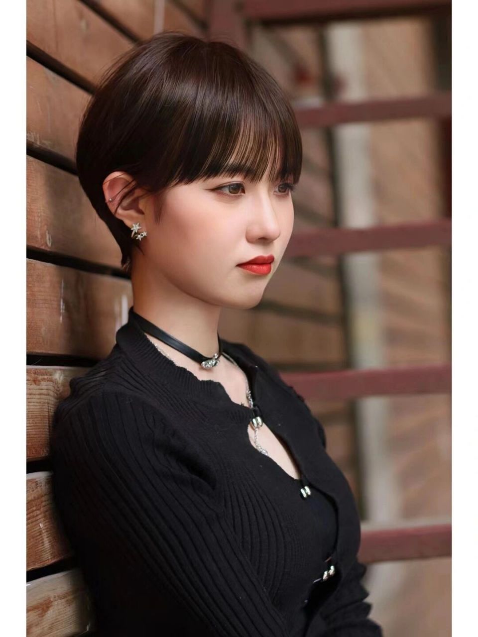女生短发 女生短发发型设计 女生短发发色 自然 显白 百搭 质感发色