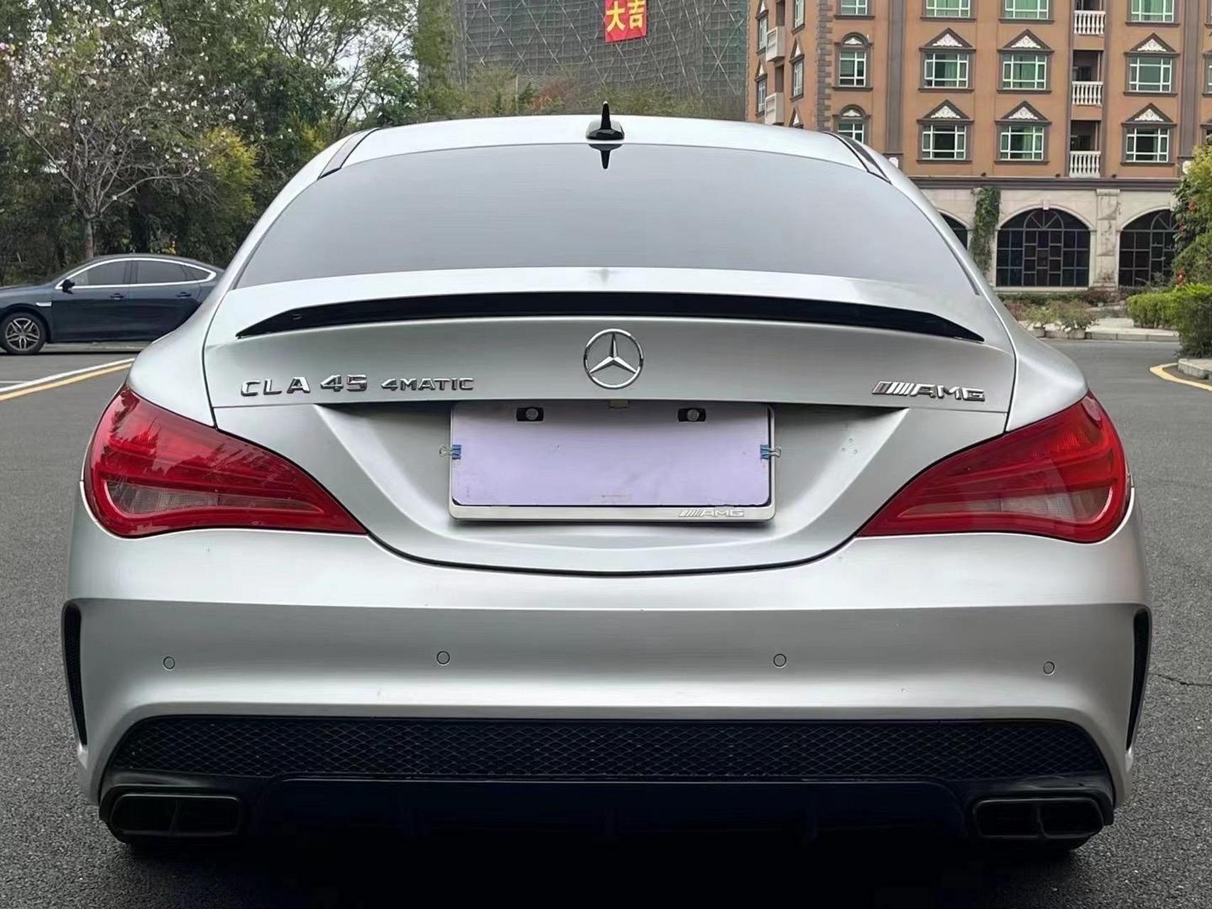 奔驰amg cla35落地价图片