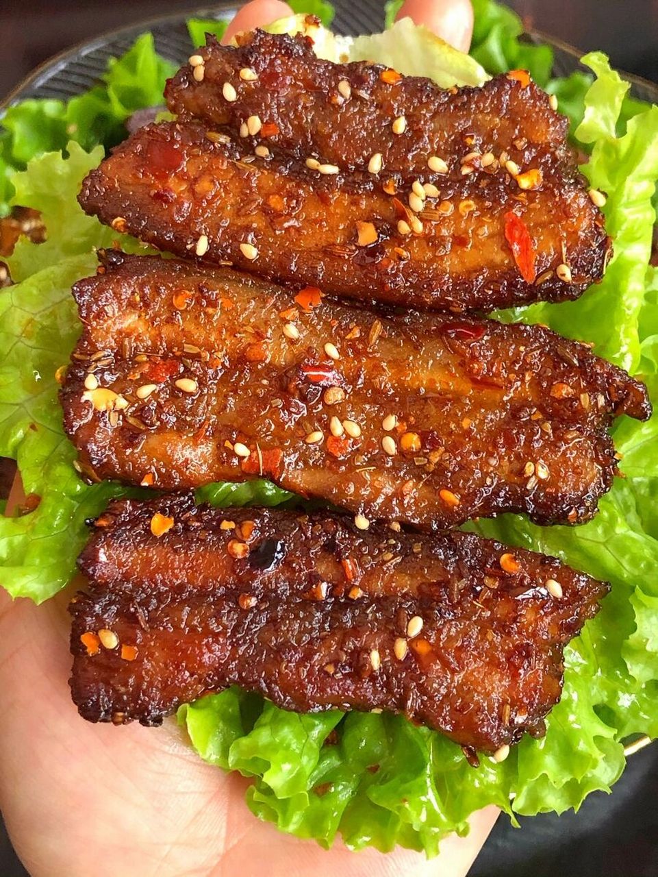 香辣孜然烤肉味,你懂得[并不简单][并不简单] 9215食材: 五花肉