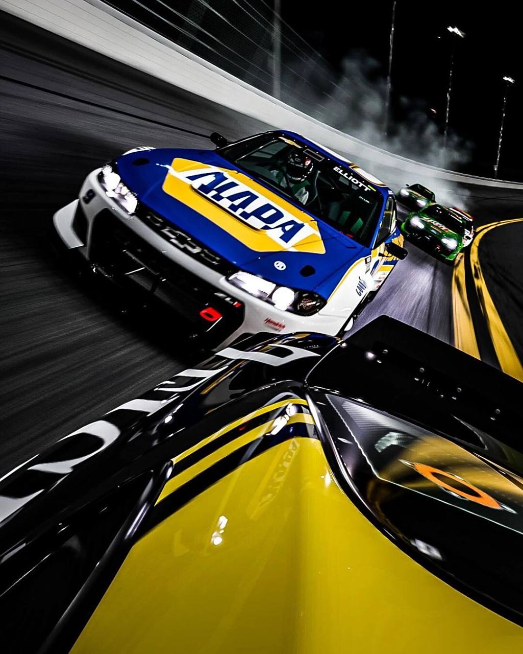 纳斯卡-夜视角 每次纳斯卡的p房都应该装个八角笼