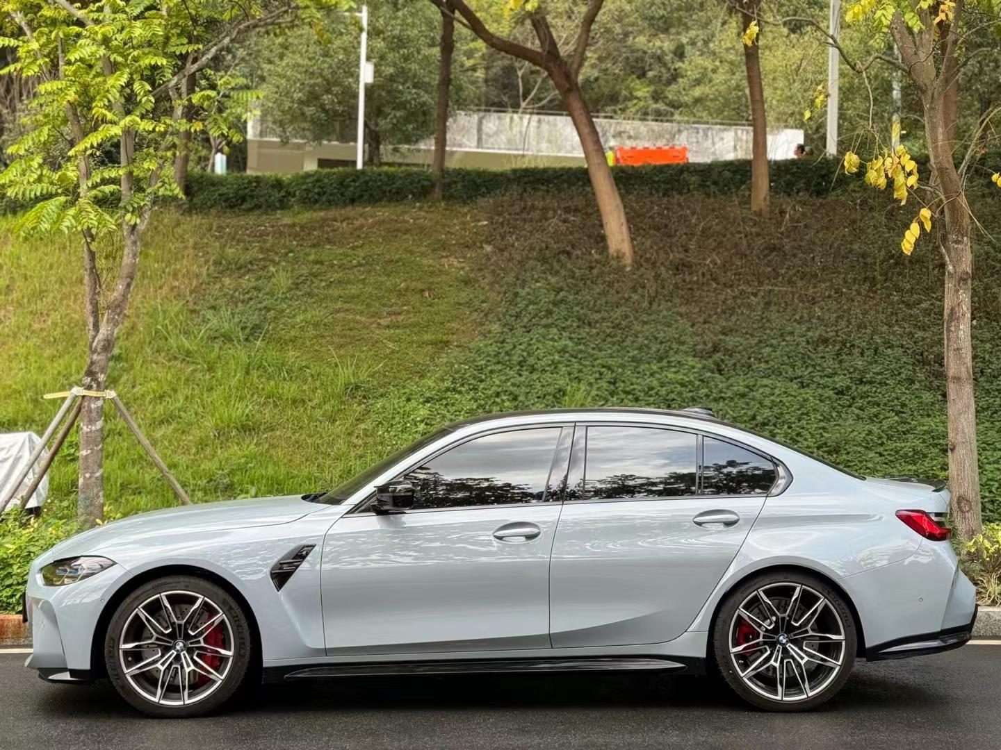 21年宝马m3 g80后驱 布鲁克林灰搭配银白石熊猫内饰,仅行驶10000公里