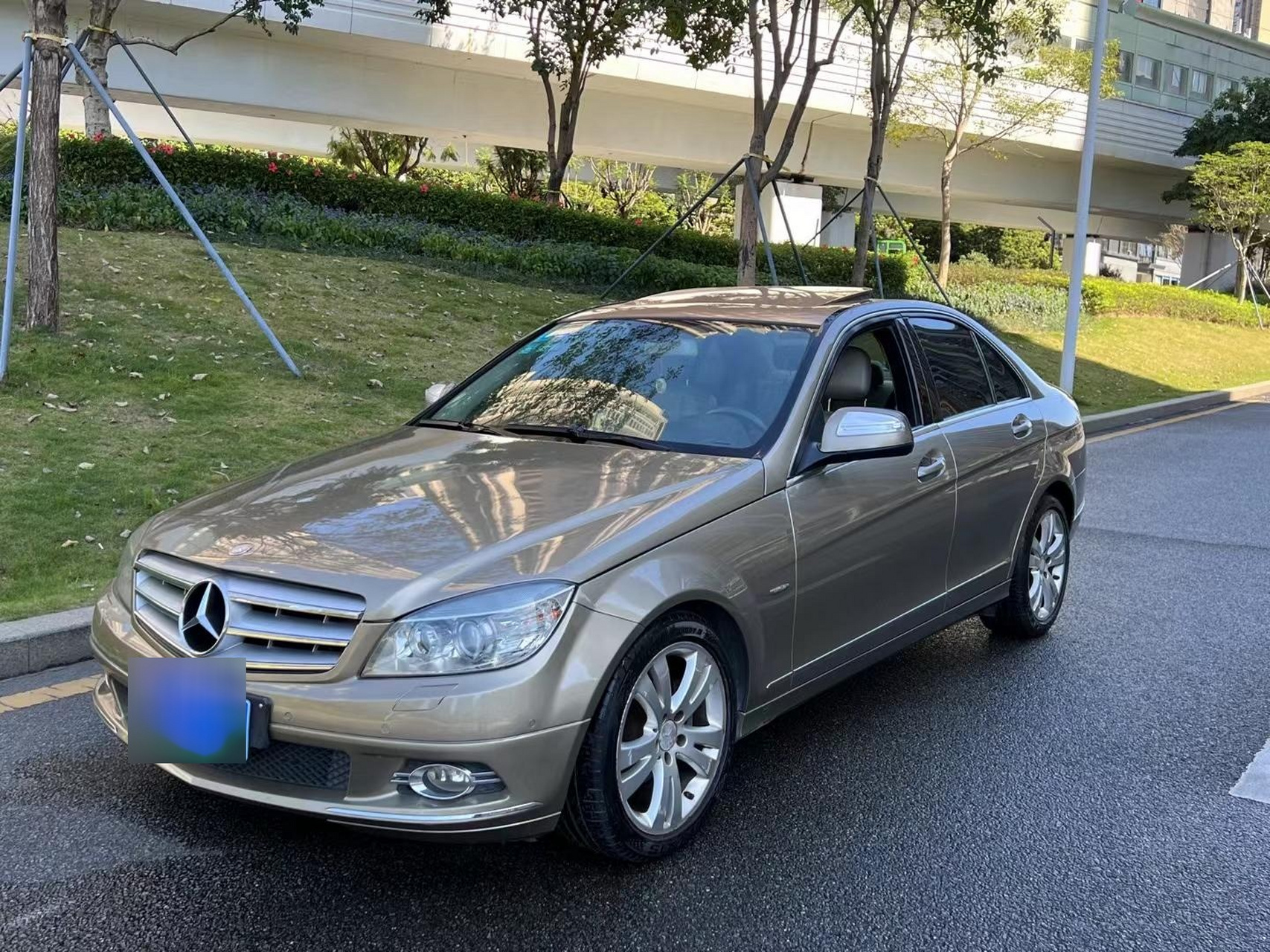 5v6奔驰c230,十四万多公里数,机头波箱巅峰状态,改装音响嗨得很.