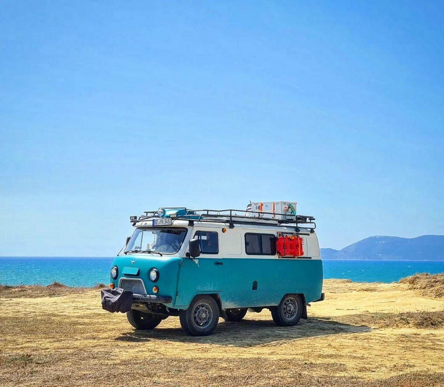 大家好,今天要跟大家介绍德国情侣marius和melli的瓦滋旅行者——一辆