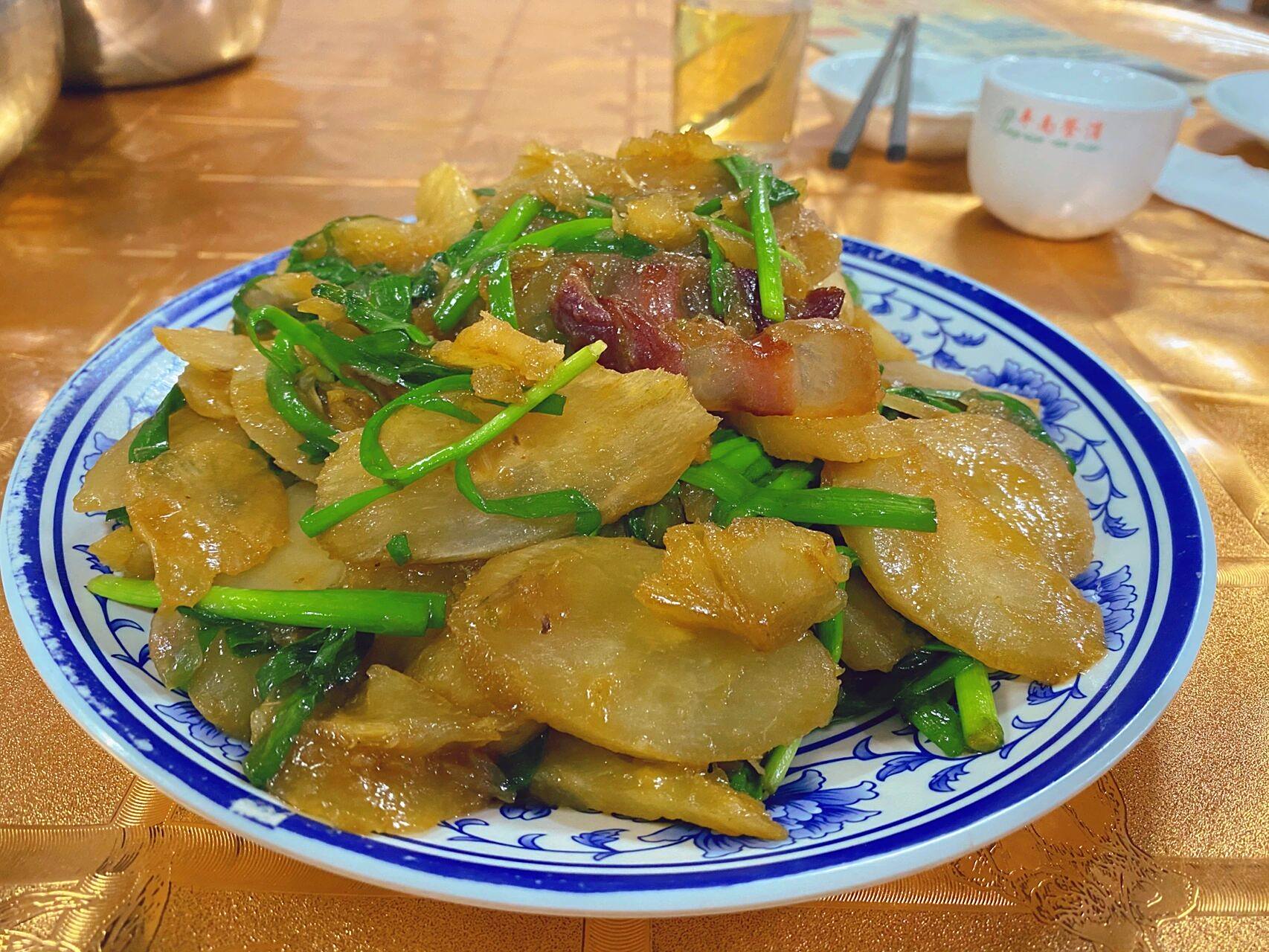 平南美食推荐 #1 「肥佬靓粥(兴平路店)」 来到平南的第一顿晚餐,下