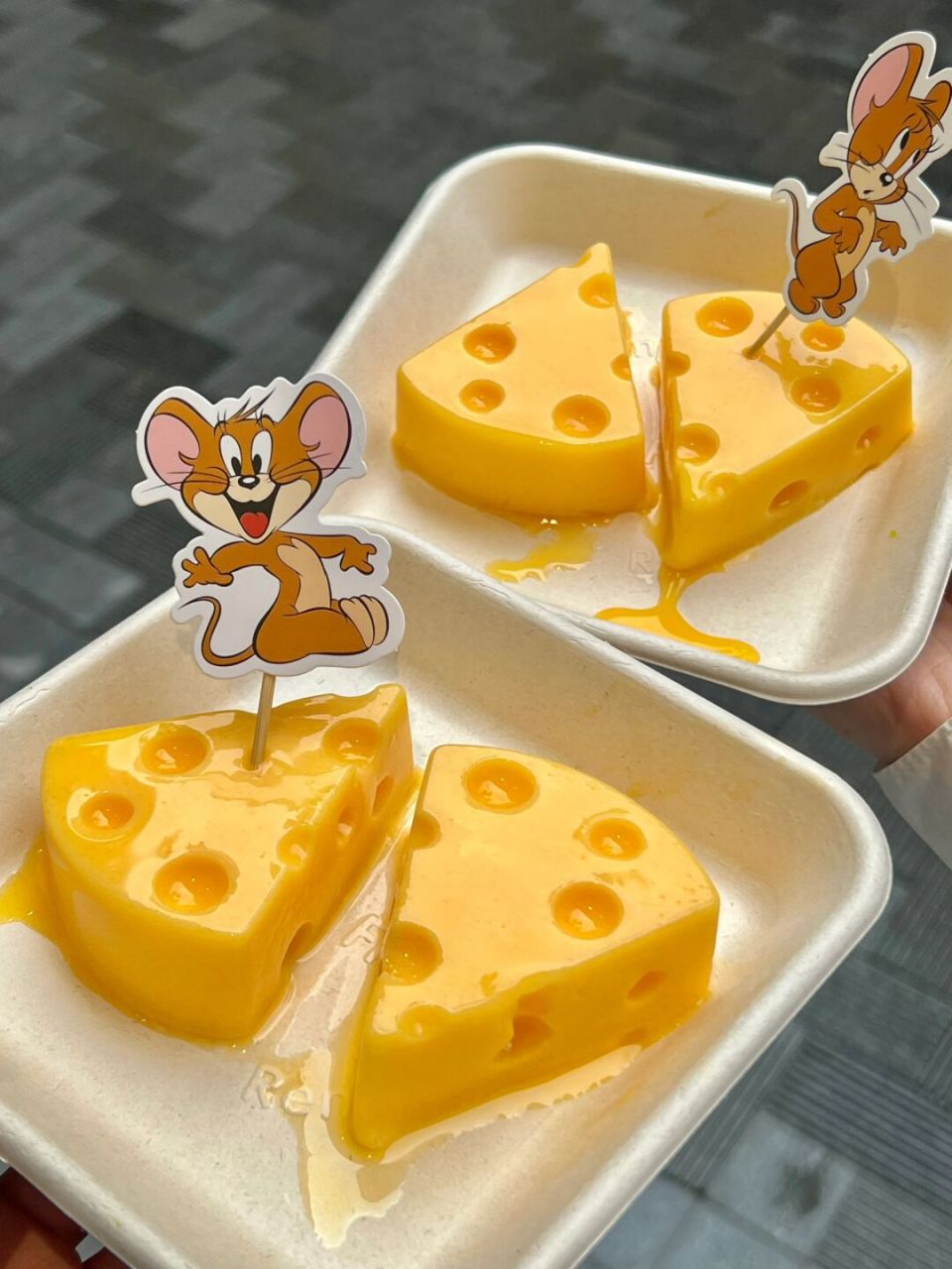 今天杰瑞奶酪06被我吃到啦! 妈呀杰瑞的奶酪06布丁太可爱了吧!