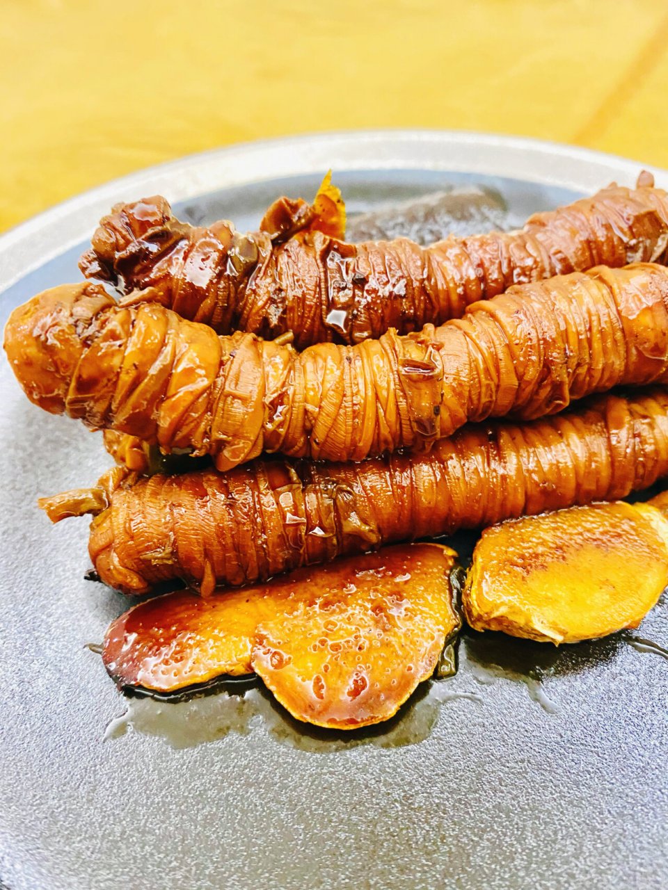 小肠卷-猪小肠做的你造吗 姜蒜盐料酒酱油糖桂皮八角