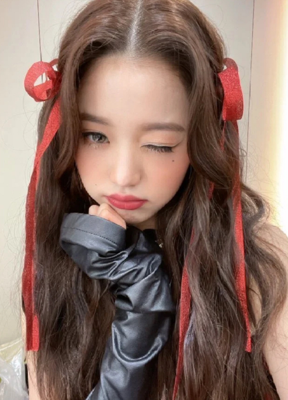 适合做头像的张元英美图6015 任何人没有这几张我都会伤心的ok?