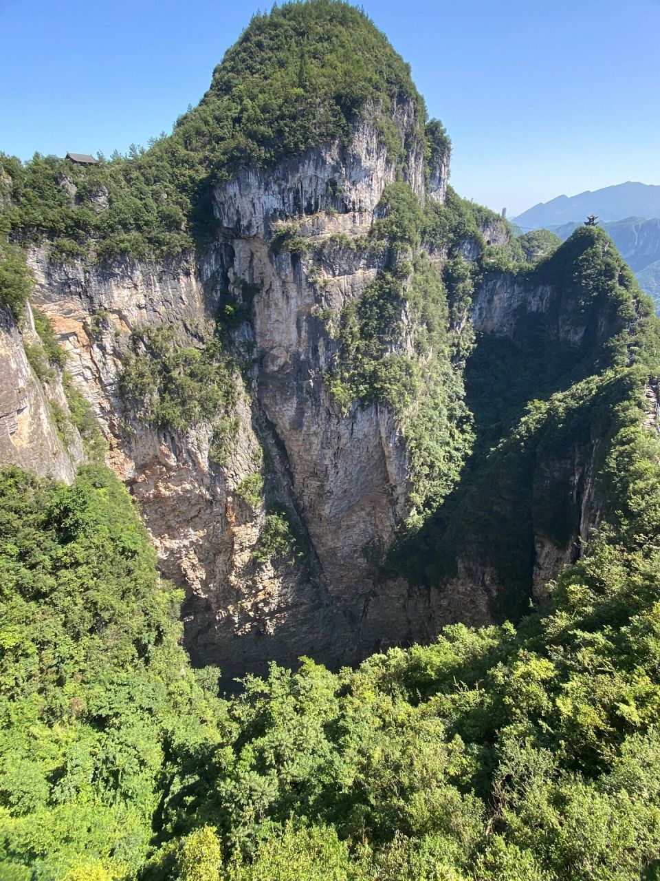 廊桥,感受惊心动魂,玻璃栈道,感叹鬼斧神功 7月23日,大暑云阳气温41度