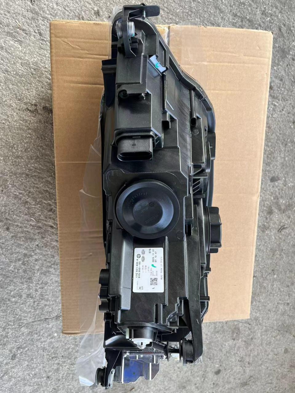 23款速腾大灯,纯原厂全新正品带包装23速腾大灯