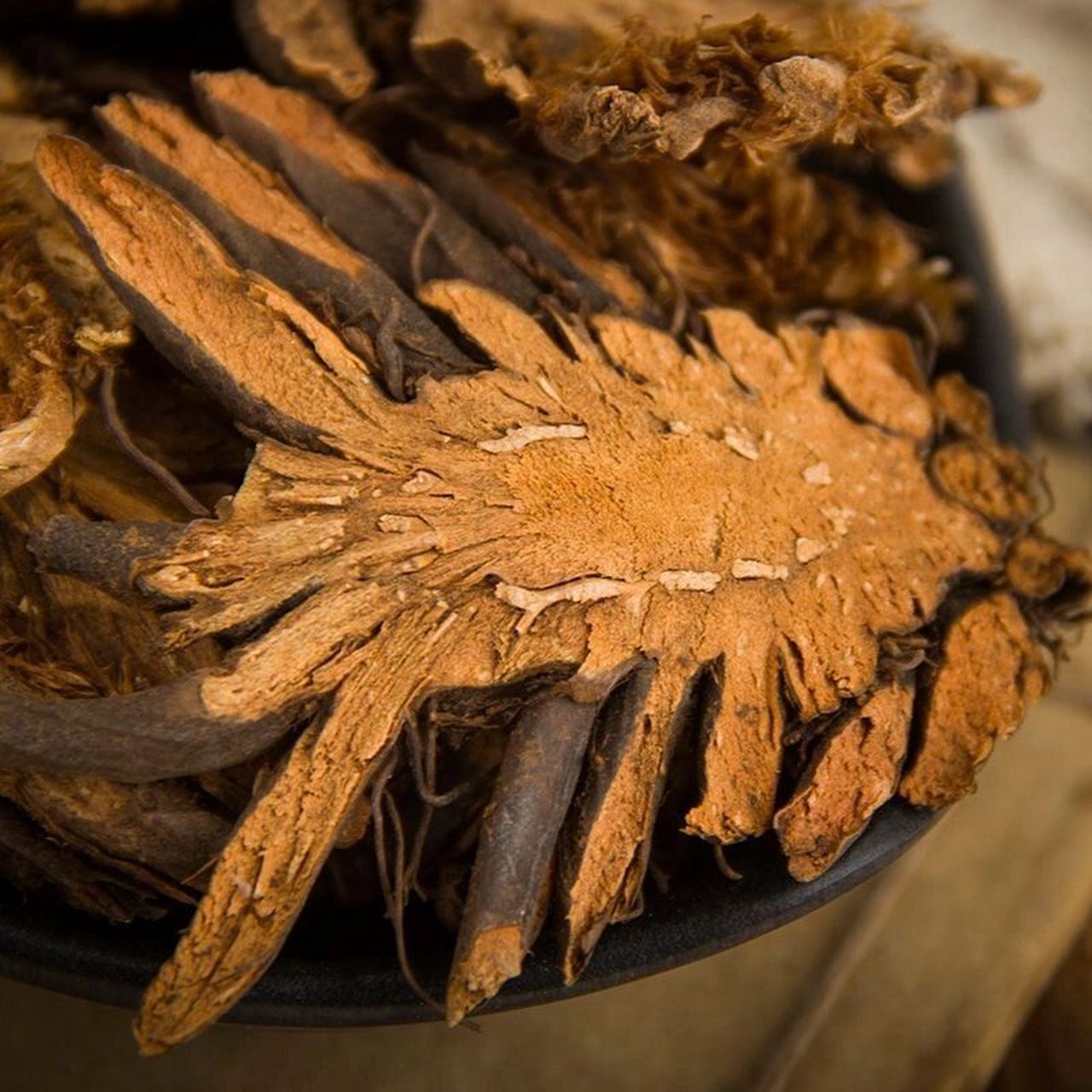 绵马贯众95驱虫,止咳,清热解毒 绵马贯众 功效与作用 95驱虫,止咳