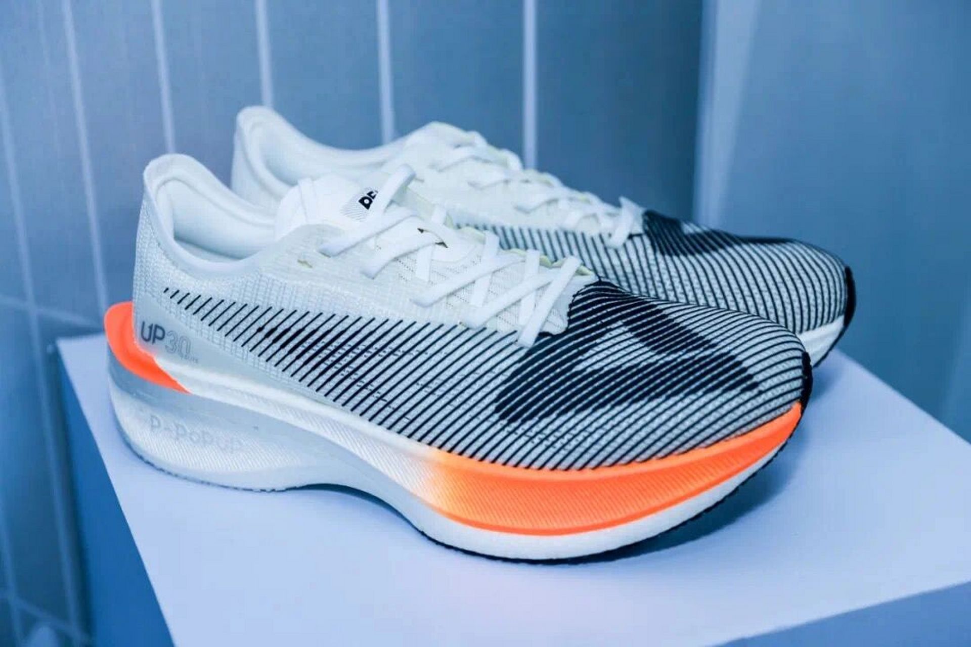 匹克up30专业竞速体系 近期匹克完善了旗下的竞速体系,带来了up30 2.