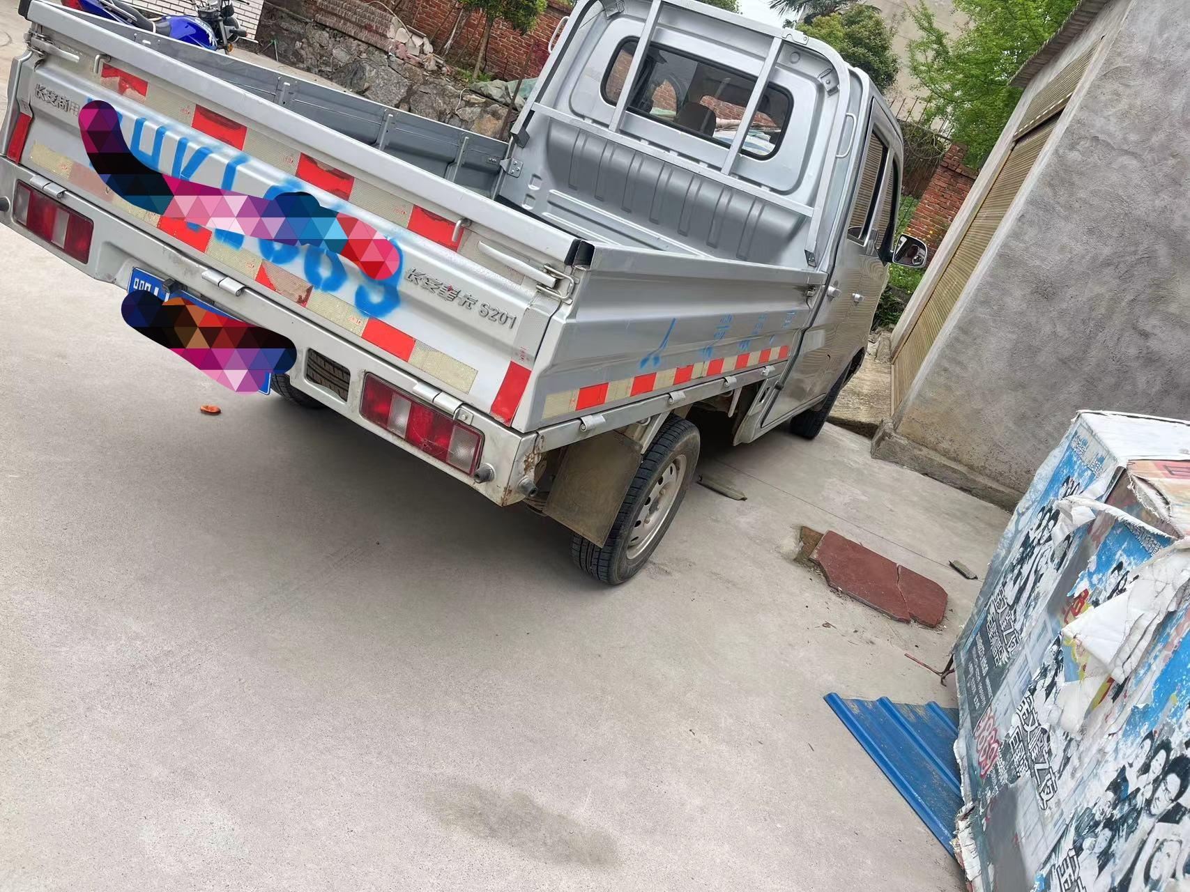 长安星卡s201个人一手实表31000多公里,四条原厂轮胎,保险费用都有