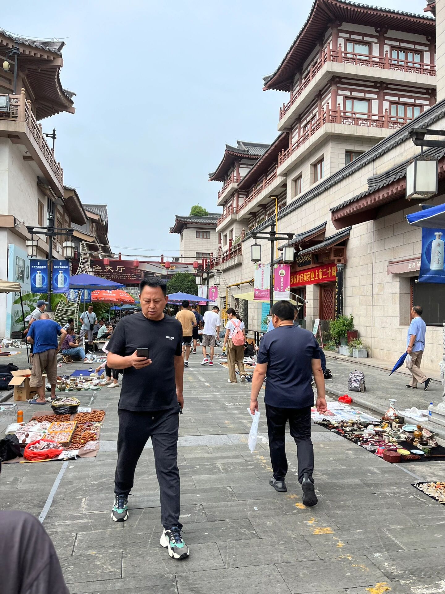05地址:大唐西市国际古玩城地摊集市(丝绸之路风情街店)  时间99