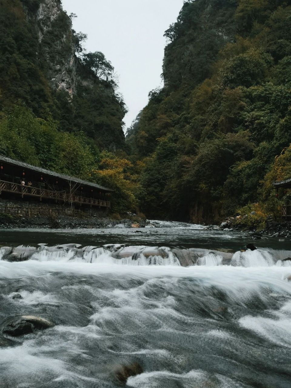 绵阳北川小寨子沟 去时虽然旅途颠簸辛苦,却有美景朋友相伴.