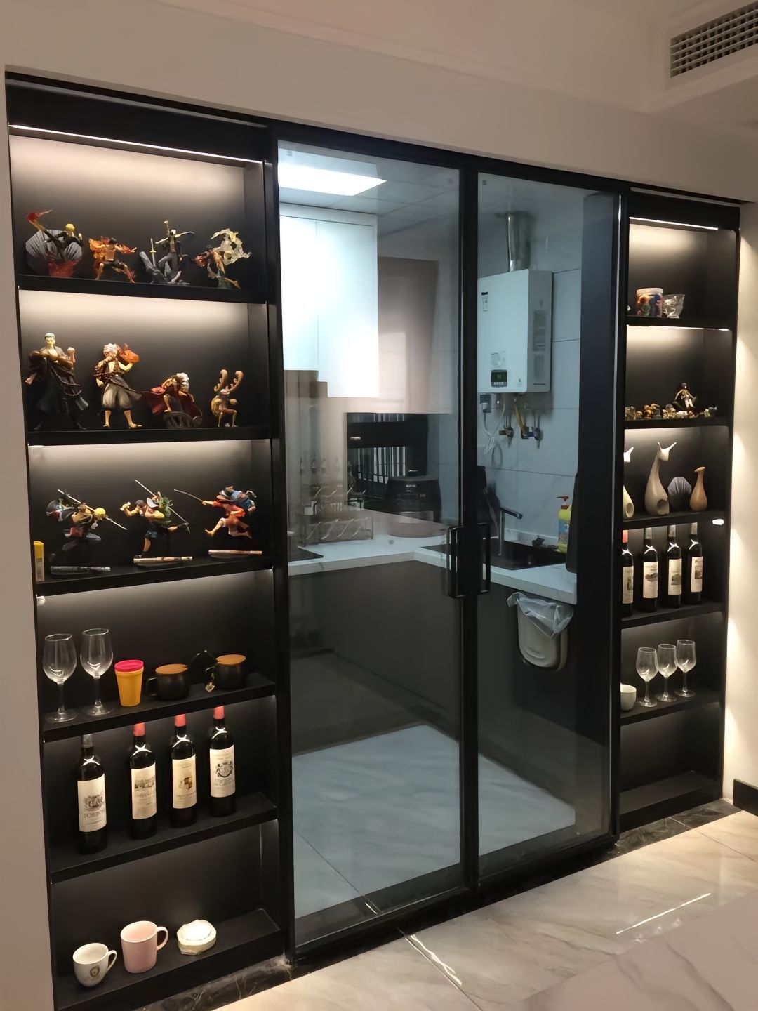 厨房酒柜推拉门一体,希望能给到你灵感