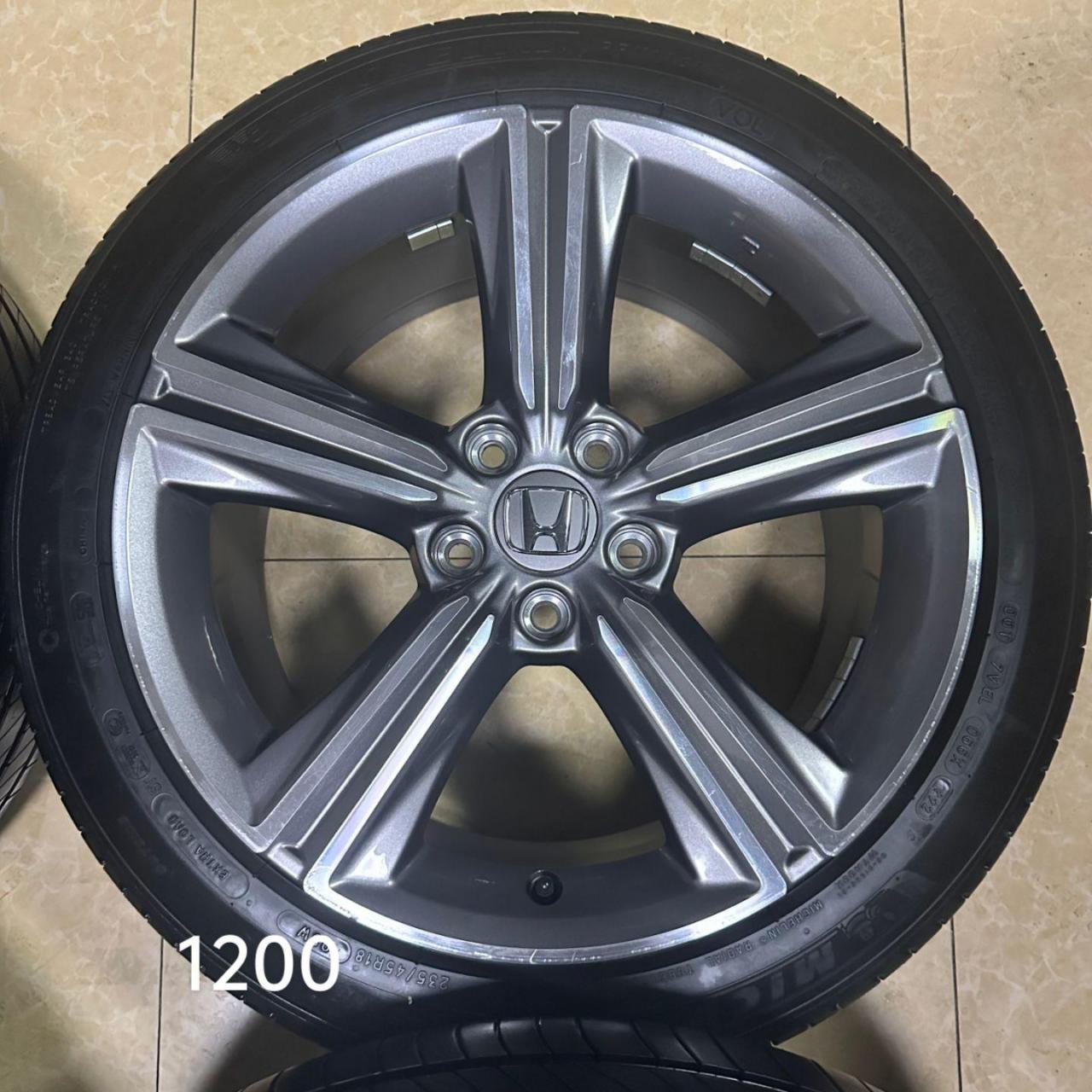 18寸本田11代雅阁原厂轮毂带米其林轮胎十一代旗舰豪华尊贵卓越版英仕