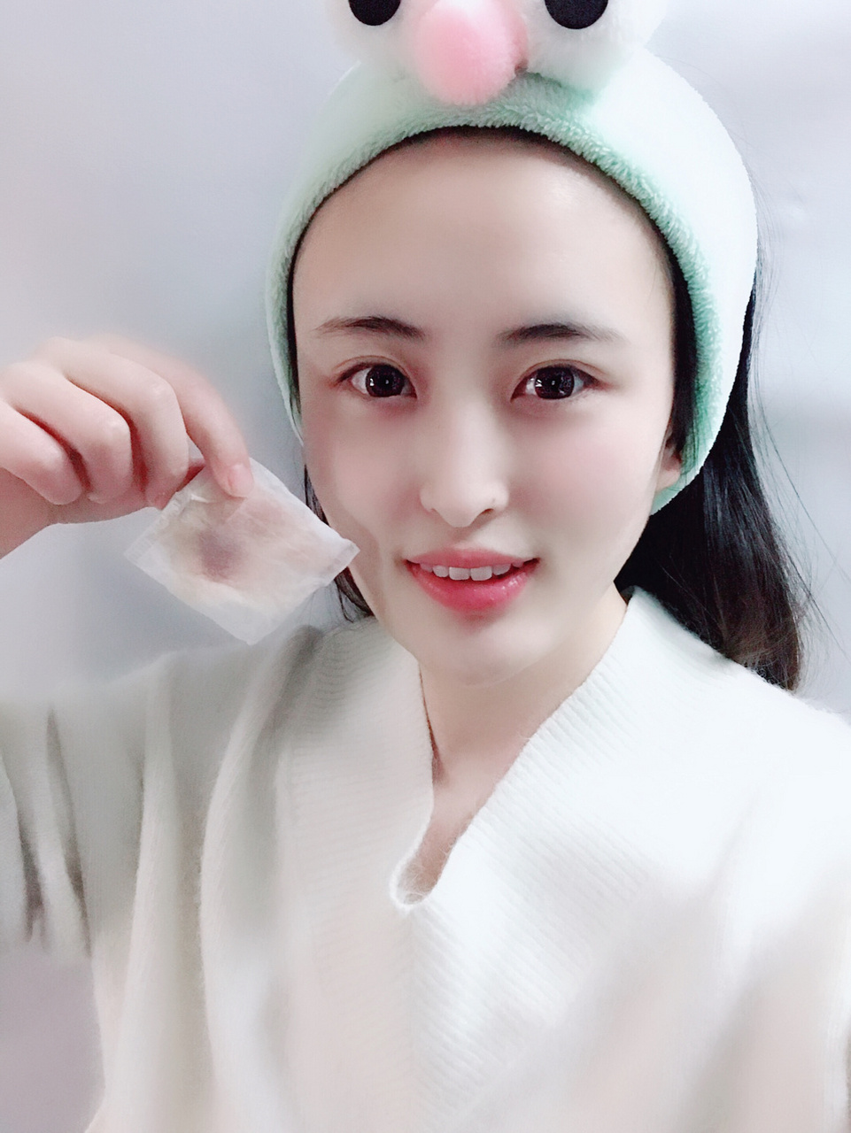 闭口痘痘脂肪粒一直消不下去,很大程度是就是因为卸妆工作没做好!