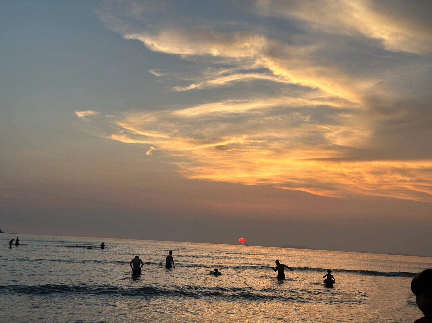 巴布几内湾730590 来茂名可以来看看茂名的海呀98 海边日落