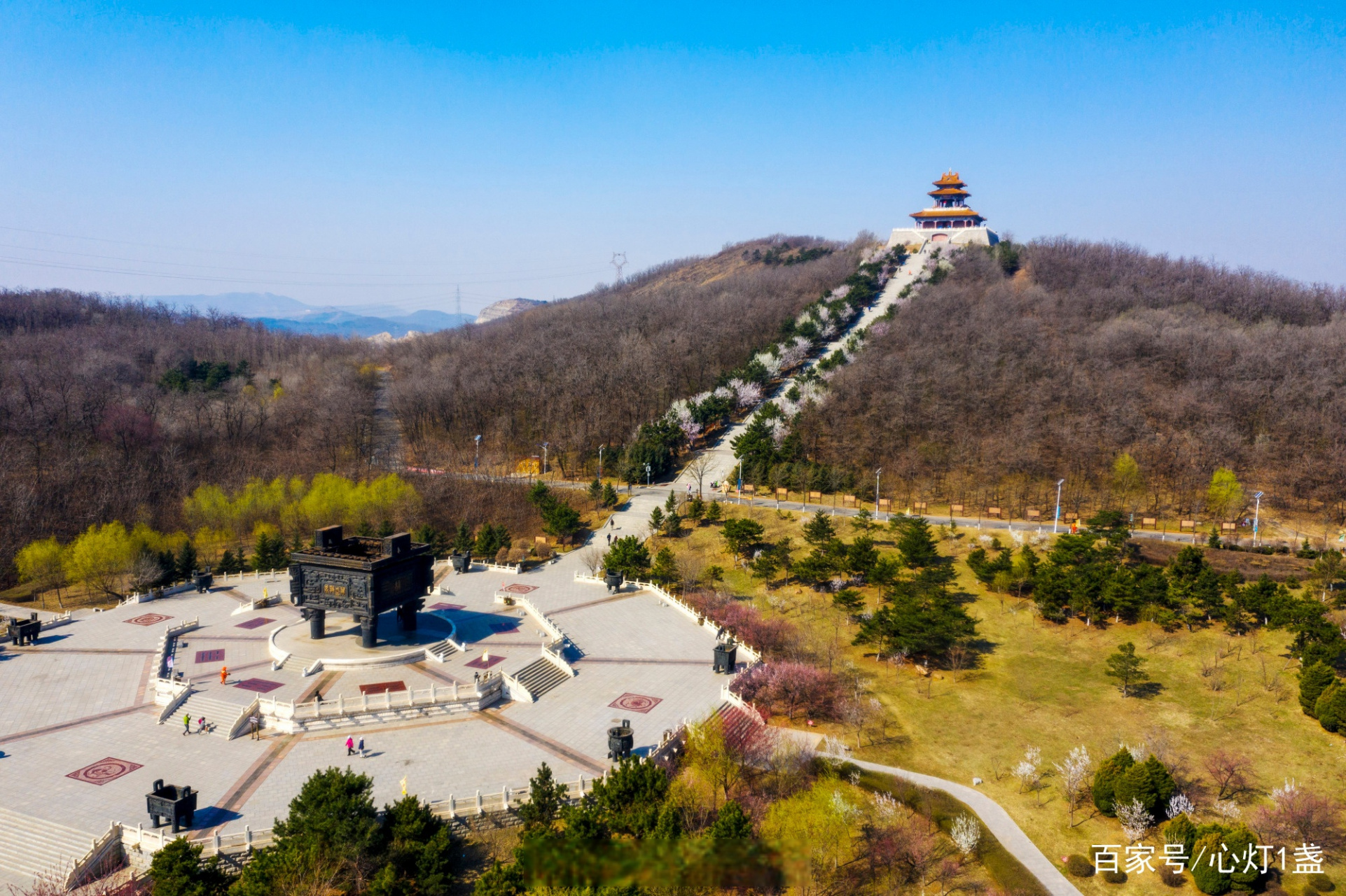 辽阳龙鼎山风景区简介图片