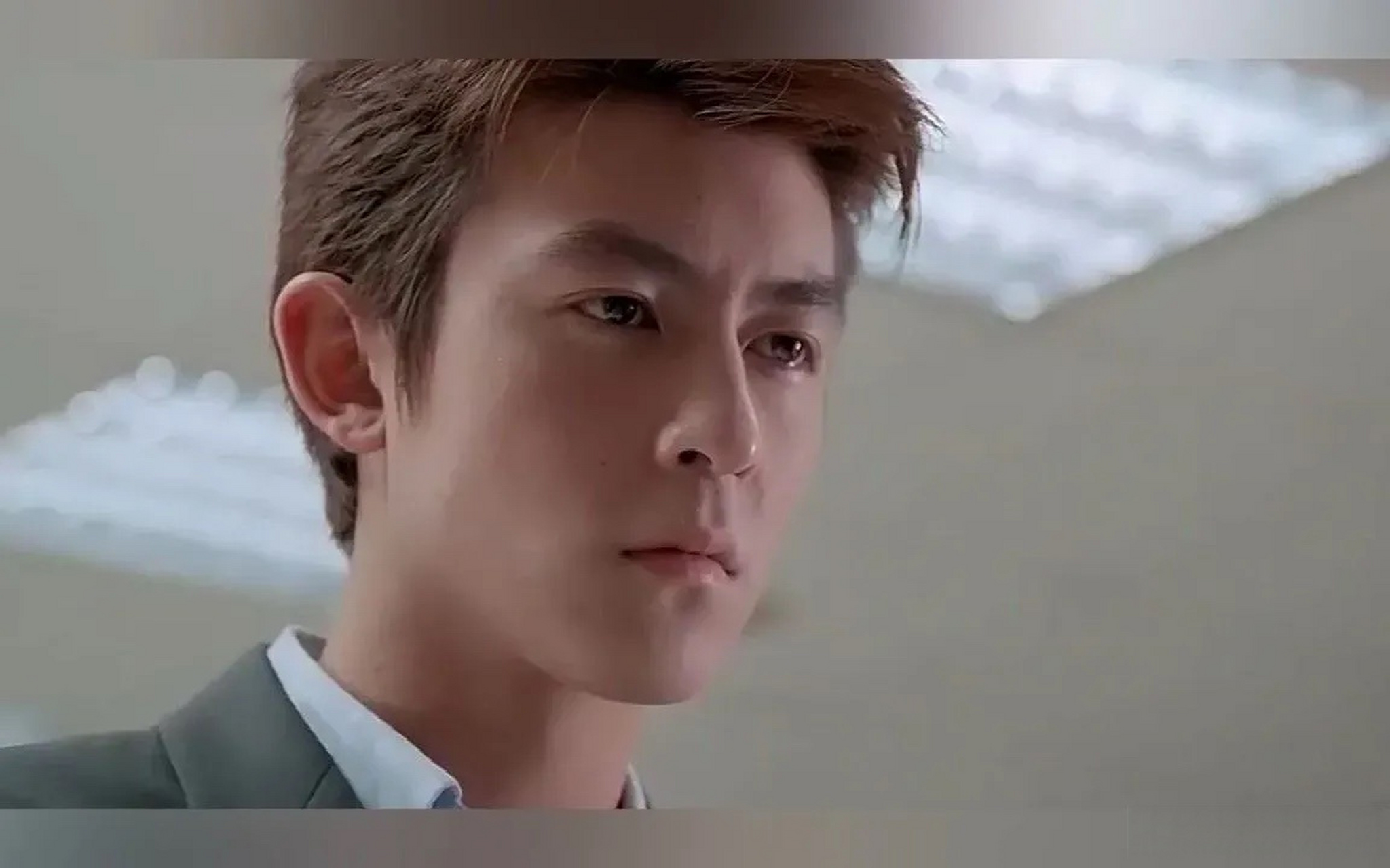 原来陈冠希高颜值的长相完全继承了他父母的优点,不得不说基因这个