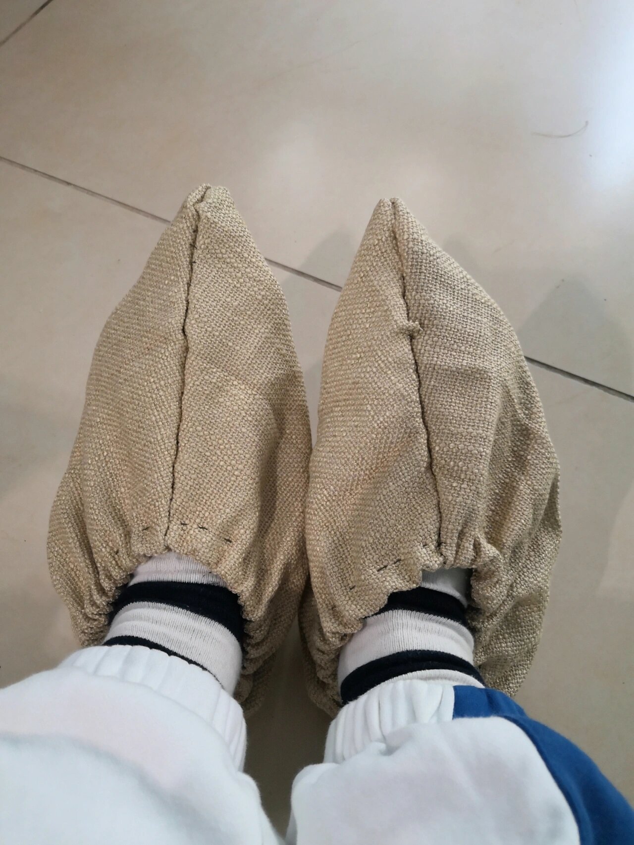 自制鞋套 手工技能又增加一项 很简单,没有挑战性