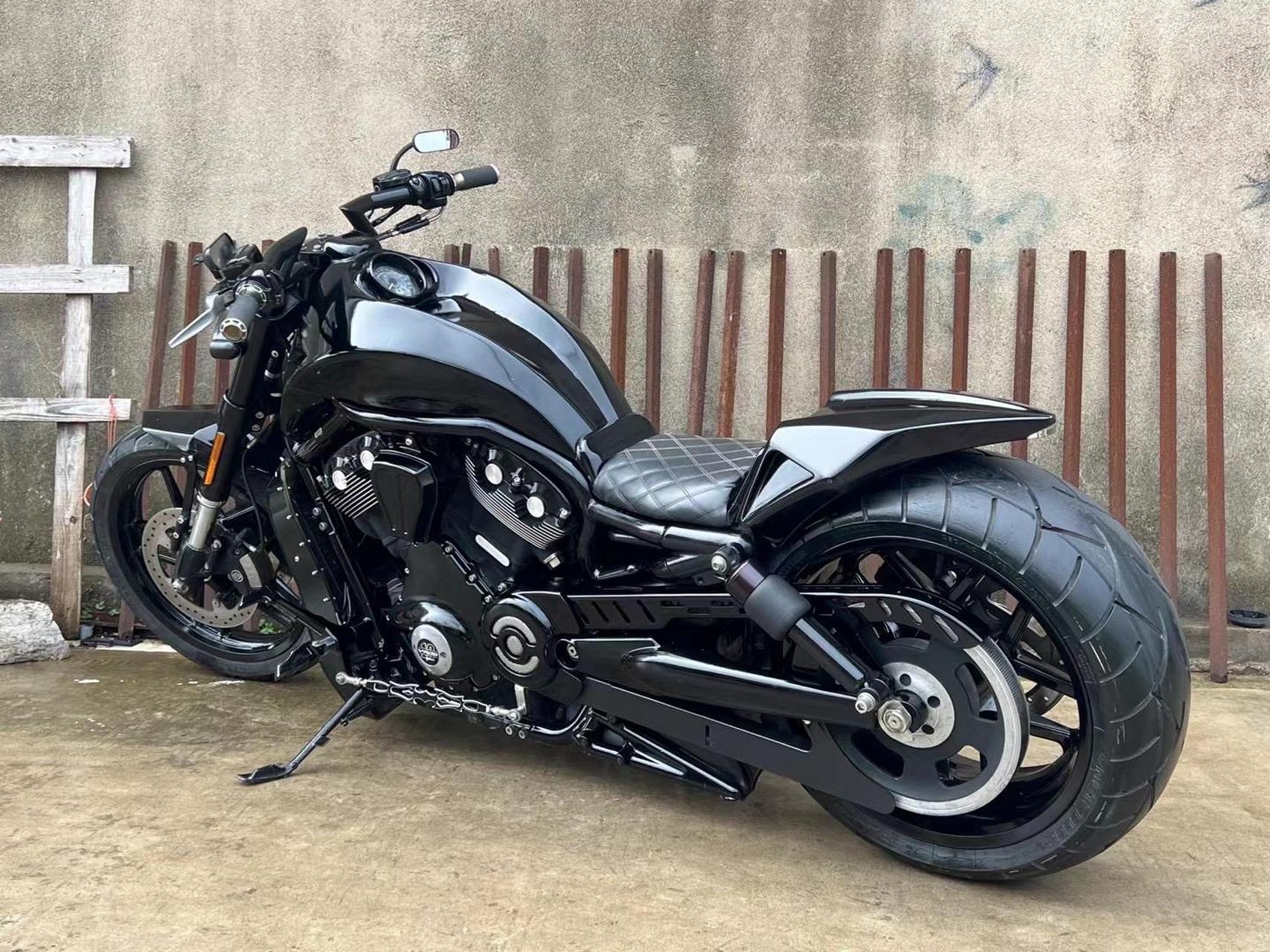 9045800 2013哈雷金刚狼1250 十周年纪念版限量 保时捷合作研发水冷