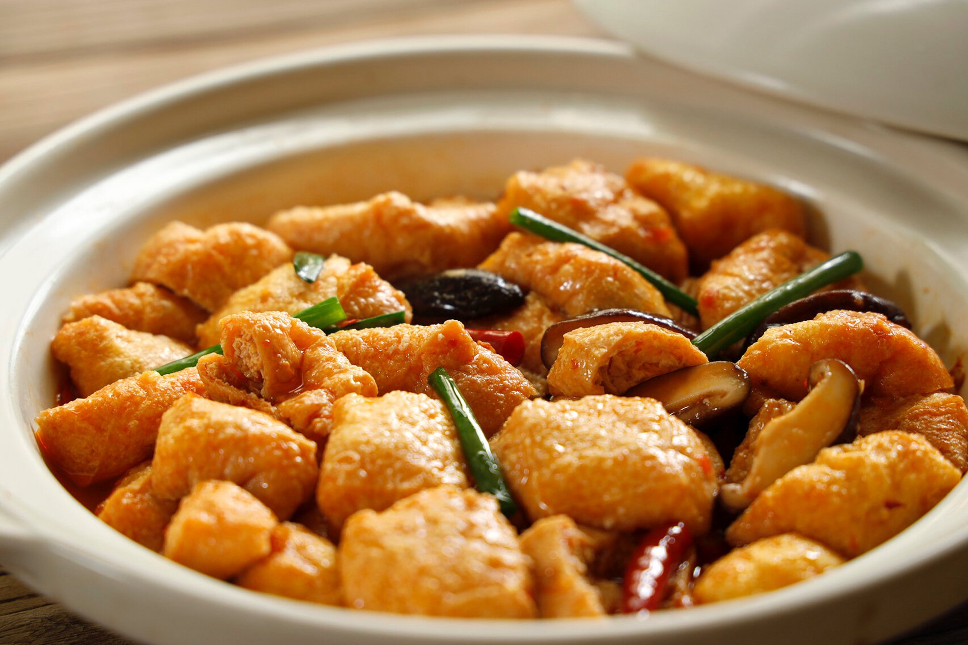 干饭人的福音97家常红烧油豆腐,好吃又简单 给大家分享一道相当下饭